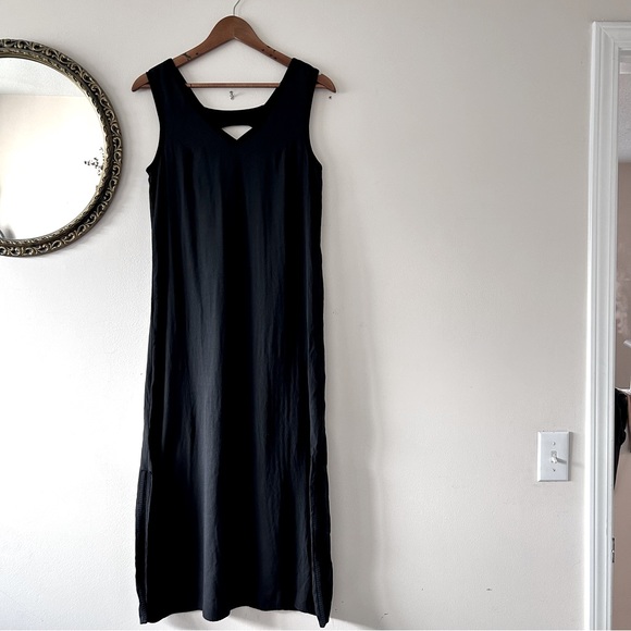 Doe & Rae | Black Maxi Dress - Picture 2 of 3